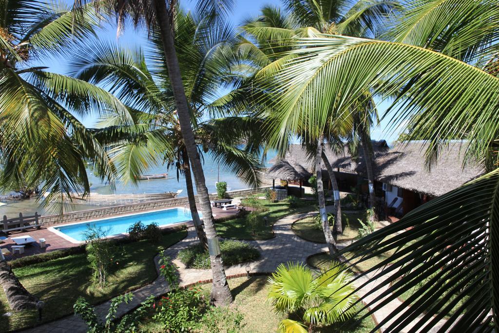 Ylang Hotel Ambondrona  Oda fotoğraf